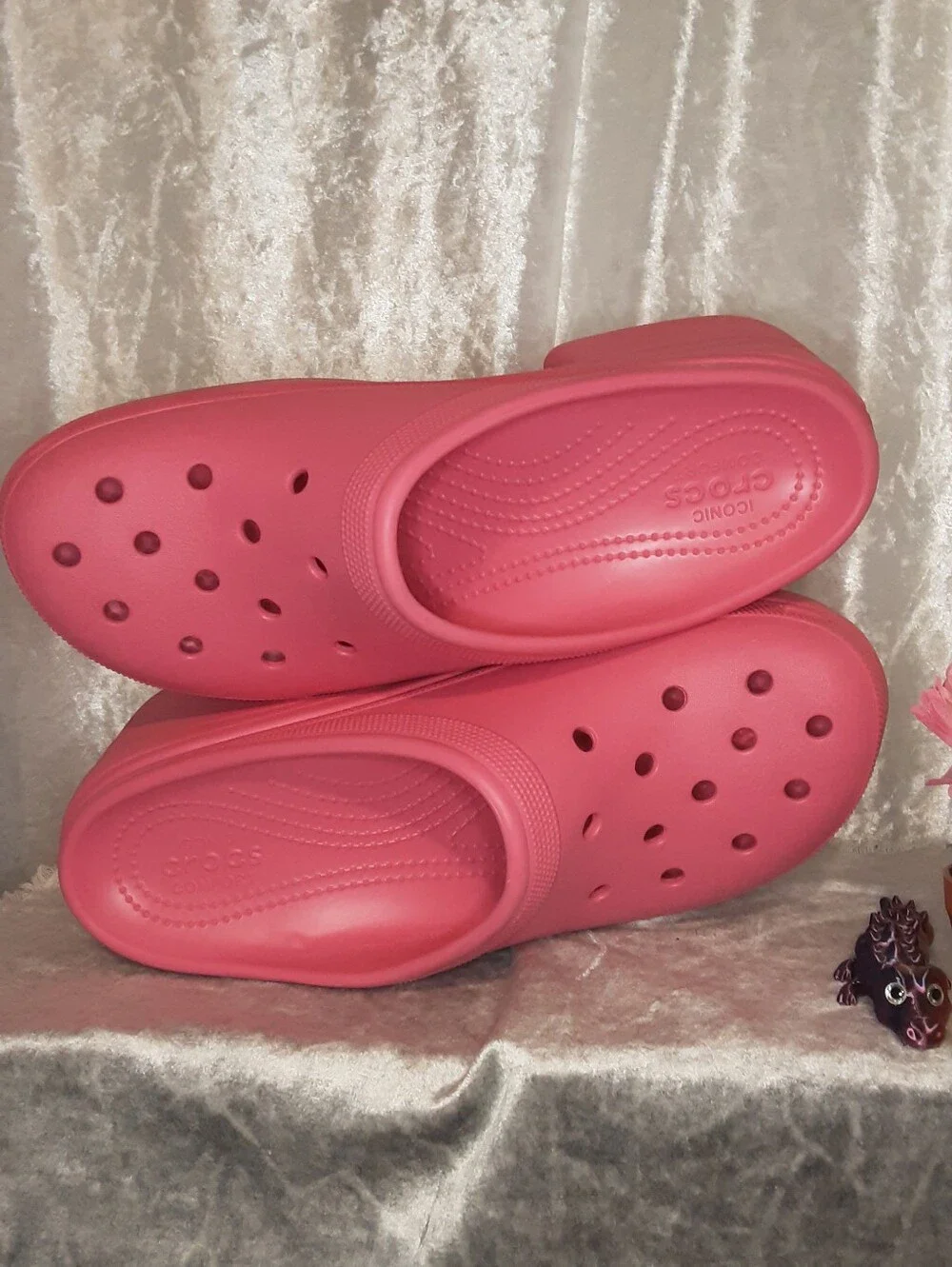 Crocs Siren Clog Platform Pink Womans 12  Mens 10 Iconic Comfort